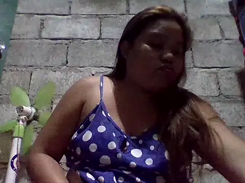 Snapshot of sweetlyn31 chatting on 07/02/26, 02:12 sweetlyn31 online show from 07/02/26, 02:12