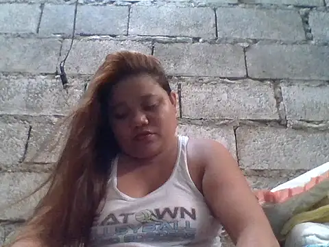 Snapshot of sweetlyn31 chatting on 07/03/26, 05:36 sweetlyn31 online show from 07/03/26, 05:36