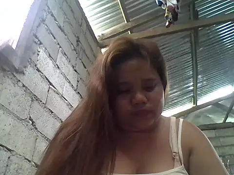 Snapshot of sweetlyn31 chatting on 07/23/26, 05:16 sweetlyn31 online show from 07/23/26, 05:16