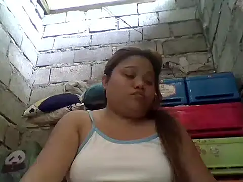 Snapshot of sweetlyn31 chatting on 07/31/26, 02:55 sweetlyn31 online show from 07/31/26, 02:55