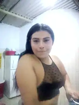 Snapshot of Crazy_grone chatting on 04/02/26, 02:47 Crazy grone online show from 04/02/26, 02:47