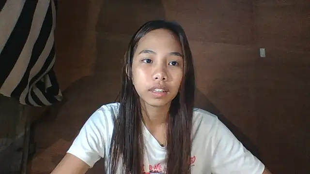 Snapshot of JackyPetite27 chatting on 02/20/26, 11:32 JackyPetite27 online show from 02/20/26, 11:32