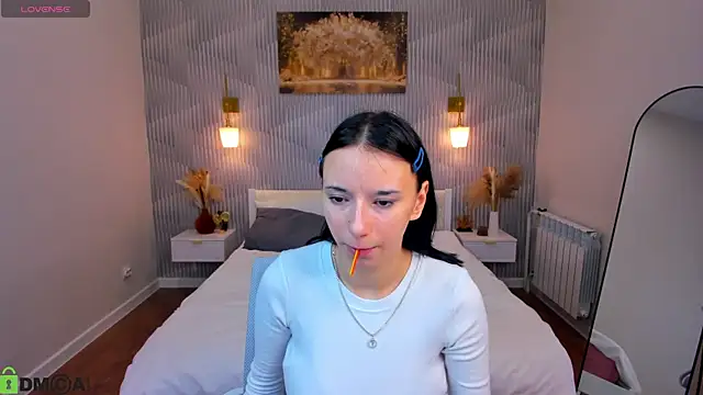 Snapshot of kitty-r0se chatting on 03/20/26, 12:59 kitty-r0se online show from 03/20/26, 12:59