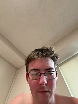 Snapshot of bigdickens69BWC chatting on 03/29/26, 05:13 bigdickens69BWC online show from 03/29/26, 05:13