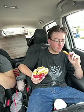 Snapshot of bigdickens69BWC chatting on 04/22/26, 04:41 bigdickens69BWC online show from 04/22/26, 04:41