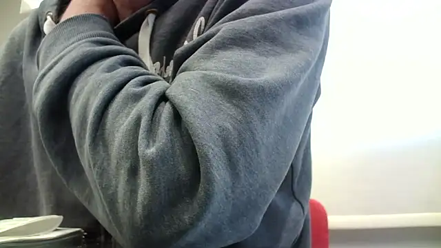 Snapshot of truble78 chatting on 02/19/26, 02:13 truble78 online show from 02/19/26, 02:13