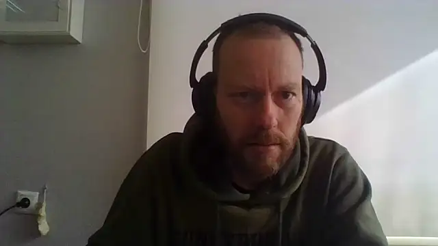 Snapshot of truble78 chatting on 03/05/26, 07:37 truble78 online show from 03/05/26, 07:37