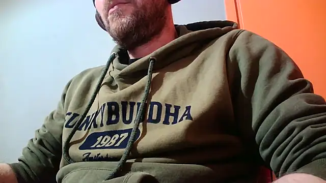 Snapshot of truble78 chatting on 03/31/26, 05:35 truble78 online show from 03/31/26, 05:35