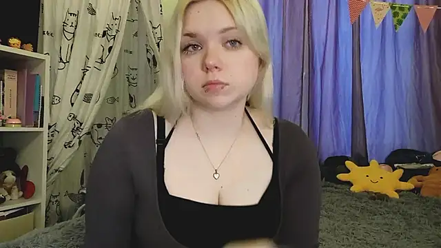 Snapshot of Karengilgun chatting on 02/19/26, 03:08 Karengilgun online show from 02/19/26, 03:08