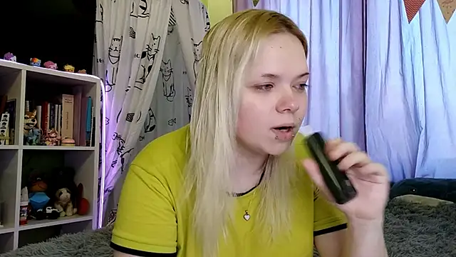 Snapshot of Karengilgun chatting on 02/25/26, 02:59 Karengilgun online show from 02/25/26, 02:59