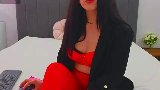 Snapshot of LauraDelightX chatting on 03/28/26, 08:19 LauraDelightX online show from 03/28/26, 08:19