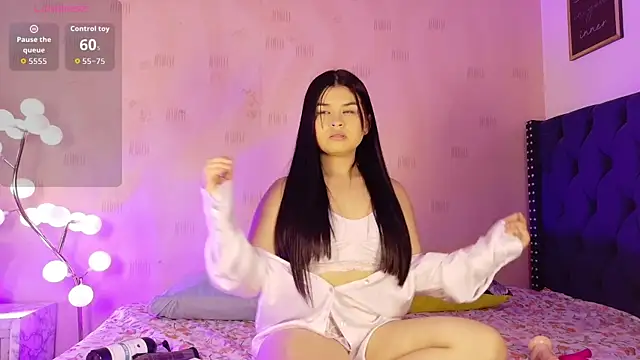 Snapshot of naughtyyindiann chatting on 03/21/26, 02:38 naughtyyindiann online show from 03/21/26, 02:38