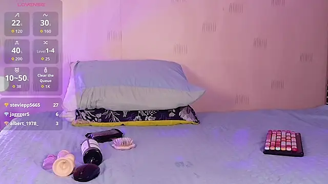 Snapshot of naughtyyindiann chatting on 03/21/26, 08:19 naughtyyindiann online show from 03/21/26, 08:19