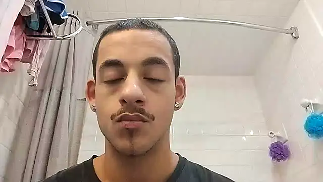 momo0208 online show from 02/19/26, 04:36