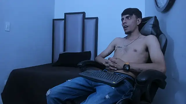 Endrick-23 online show from 03/19/26, 03:32