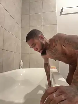 Snapshot of 275p chatting on 03/01/26, 12:56 275p online show from 03/01/26, 12:56