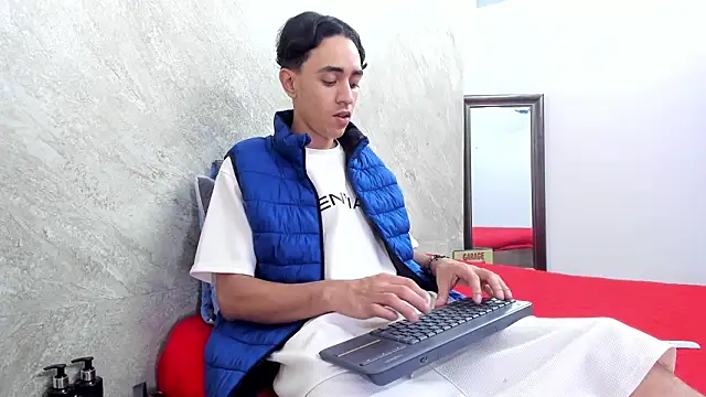 Mick-lollipop online show from 03/06/26, 07:54