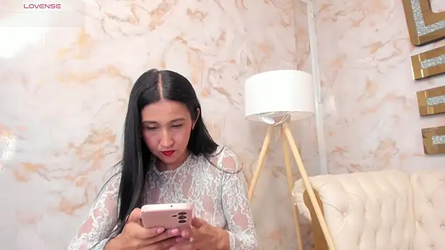 Snapshot of Annipetite_ chatting on 07/16/26, 09:10 Annipetite online show from 07/16/26, 09:10