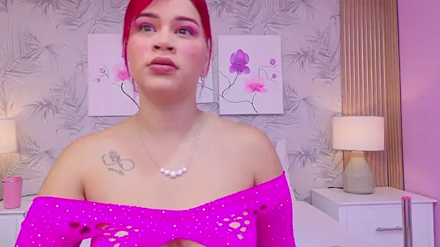 Snapshot of CherryTayloor chatting on 02/26/26, 02:32 CherryTayloor online show from 02/26/26, 02:32