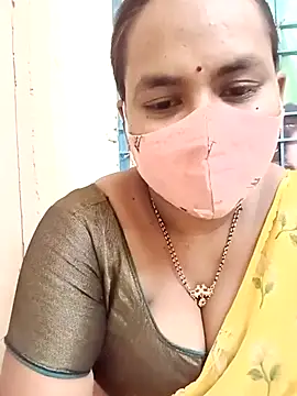 Snapshot of keerthy_telugu chatting on 04/13/26, 04:56 keerthy telugu online show from 04/13/26, 04:56