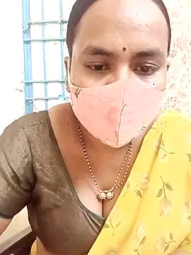 Snapshot of keerthy_telugu chatting on 04/28/26, 05:29 keerthy telugu online show from 04/28/26, 05:29