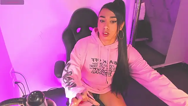 Daniiela Ember online show from 04/13/26, 11:48