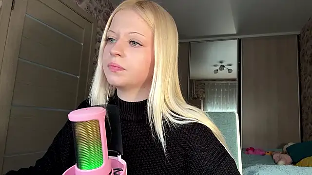 Snapshot of JeneeBIanks chatting on 03/10/26, 11:48 JeneeBIanks online show from 03/10/26, 11:48