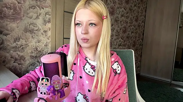 Snapshot of JeneeBIanks chatting on 03/28/26, 12:38 JeneeBIanks online show from 03/28/26, 12:38