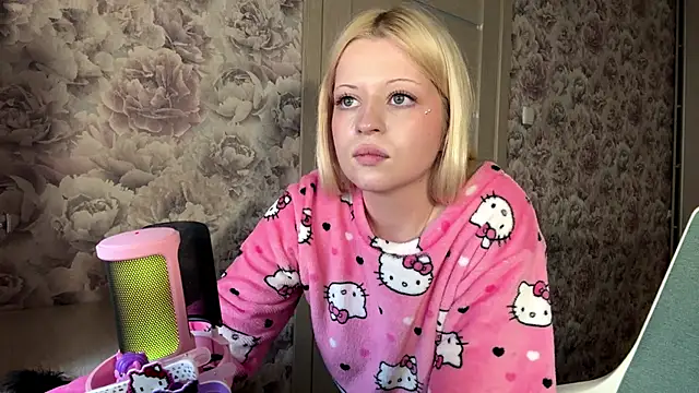 Snapshot of JeneeBIanks chatting on 04/01/26, 01:41 JeneeBIanks online show from 04/01/26, 01:41