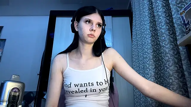 Snapshot of SaraDebey chatting on 02/26/26, 08:08 SaraDebey online show from 02/26/26, 08:08