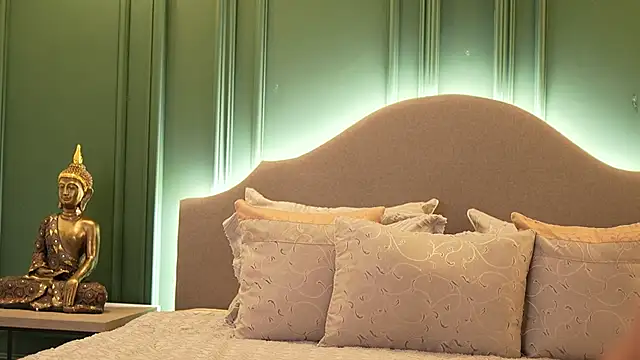 Amara Velvet  online show from 03/30/26, 09:38