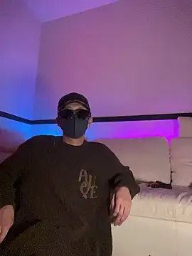 Snapshot of Yumemiru-k chatting on 03/05/26, 10:55 Yumemiru-k online show from 03/05/26, 10:55