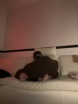 Snapshot of Yumemiru-k chatting on 03/21/26, 08:23 Yumemiru-k online show from 03/21/26, 08:23