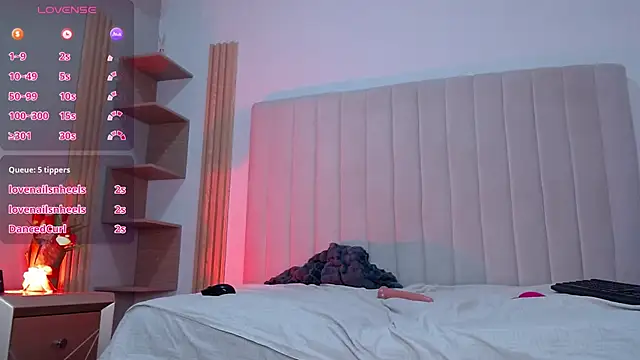 Snapshot of sirena_fuego chatting on 03/29/26, 03:39 sirena fuego online show from 03/29/26, 03:39