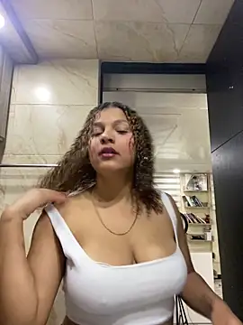 KendyLove  online show from 04/15/26, 03:35