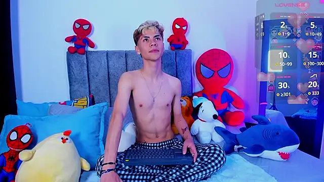 Snapshot of Callum_777 chatting on 03/21/26, 06:29 Callum 777 online show from 03/21/26, 06:29