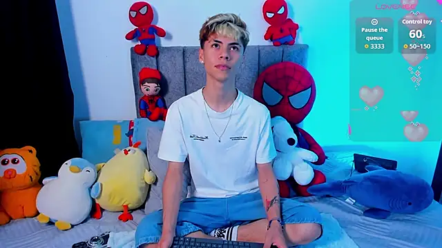 Snapshot of Callum_777 chatting on 03/26/26, 04:29 Callum 777 online show from 03/26/26, 04:29