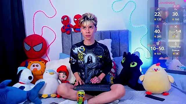 Snapshot of Callum_777 chatting on 04/08/26, 04:01 Callum 777 online show from 04/08/26, 04:01