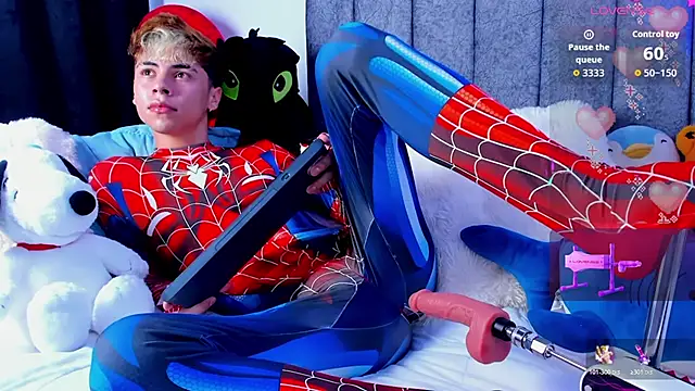 Snapshot of Callum_777 chatting on 04/17/26, 07:33 Callum 777 online show from 04/17/26, 07:33