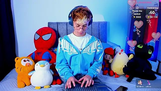 Snapshot of Callum_777 chatting on 04/21/26, 04:12 Callum 777 online show from 04/21/26, 04:12