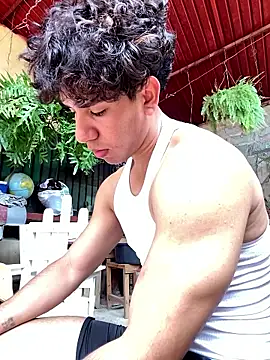 Alejandrososas online show from 03/29/26, 05:35