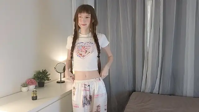 Snapshot of arina_waifu chatting on 04/04/26, 03:09 arina waifu online show from 04/04/26, 03:09