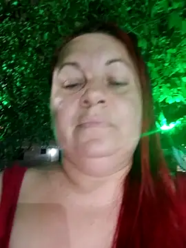 Snapshot of Bonequinha351 chatting on 02/20/26, 12:18 Bonequinha351 online show from 02/20/26, 12:18