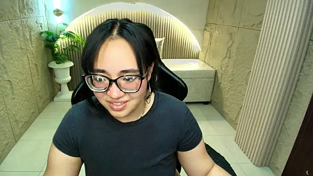 bunny mich r online show from 03/03/26, 07:42