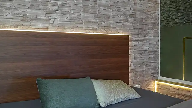 zenda Biancha online show from 05/09/26, 11:59