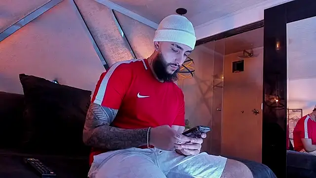 SantiagoHincapiie online show from 02/27/26, 04:12