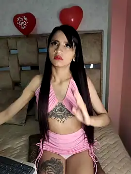 Snapshot of Lauraaa_pink18 chatting on 02/26/26, 03:27 Lauraaa pink18 online show from 02/26/26, 03:27