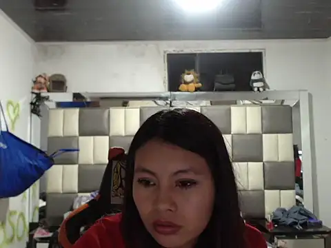 Snapshot of dulcecandy1919 chatting on 02/22/26, 04:13 dulcecandy1919 online show from 02/22/26, 04:13