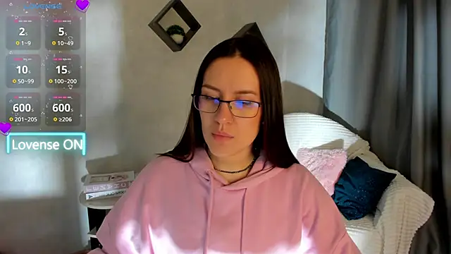 Snapshot of asti_bubbles chatting on 04/17/26, 01:30 asti bubbles online show from 04/17/26, 01:30