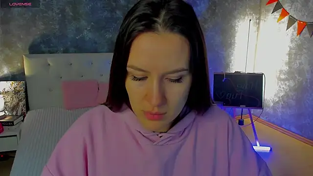 Snapshot of asti_bubbles chatting on 04/21/26, 12:34 asti bubbles online show from 04/21/26, 12:34